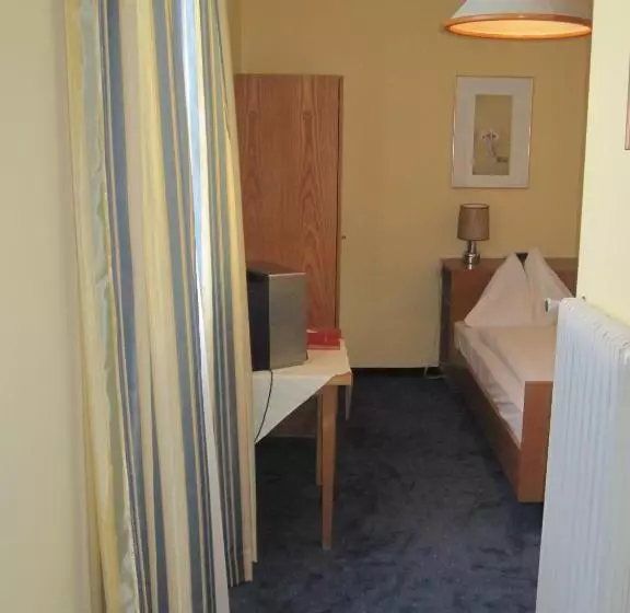 בית מלון כפרי Drei Hasen