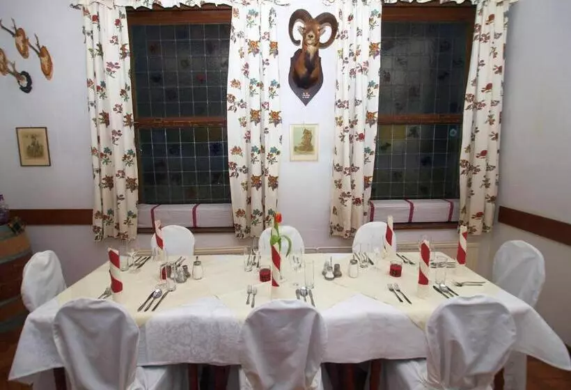 בית מלון כפרי Drei Hasen