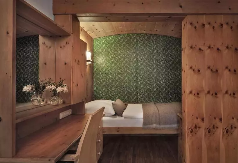 هتل Goldener Greif