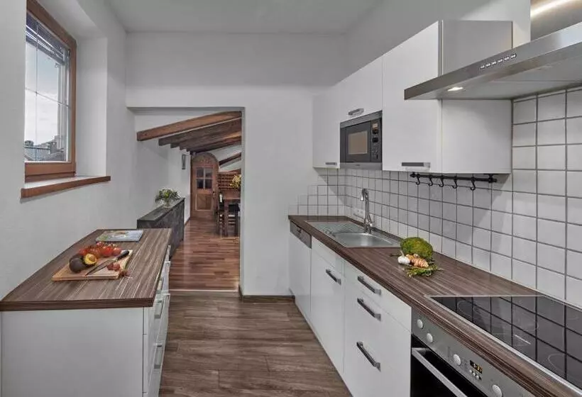 هتل Goldener Greif