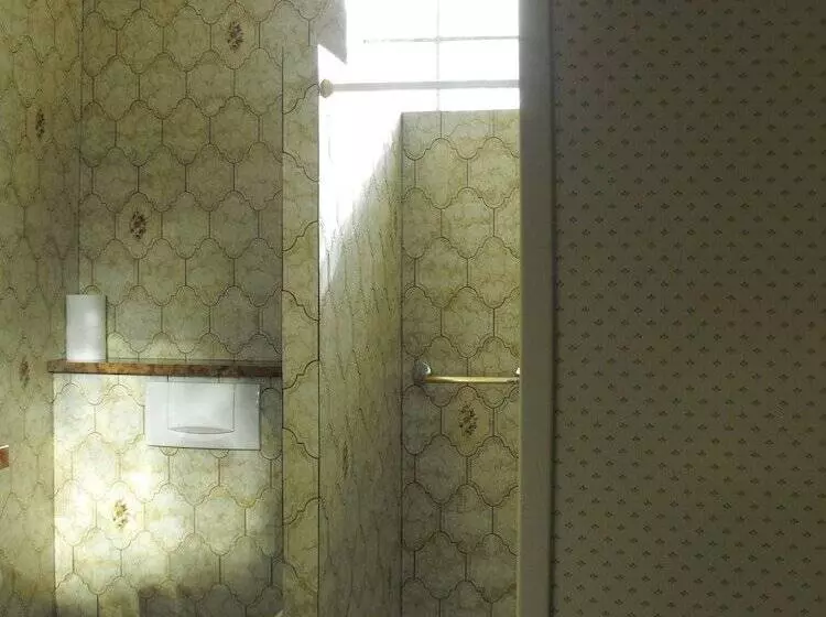 هتل Hohenstauffen