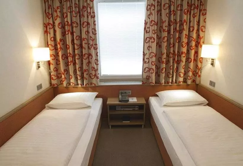 هتل Hohenstauffen