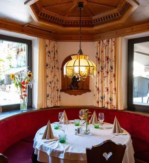 Отель Mesnerwirt