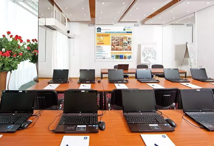 호텔 Neue Post I Self Check In