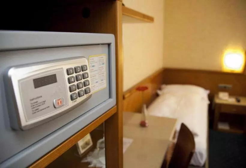 호텔 Neue Post I Self Check In