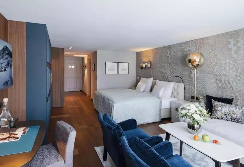 Отель Zürserhof