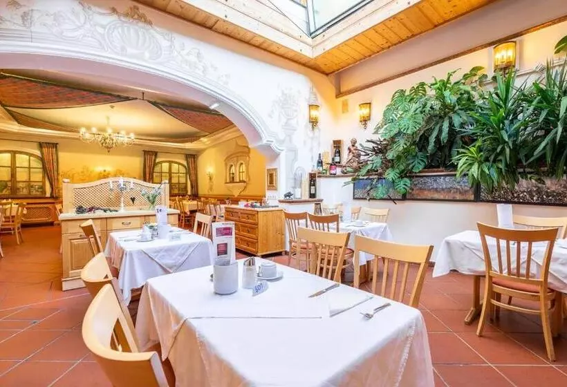 Отель Zum Schwarzen Bären