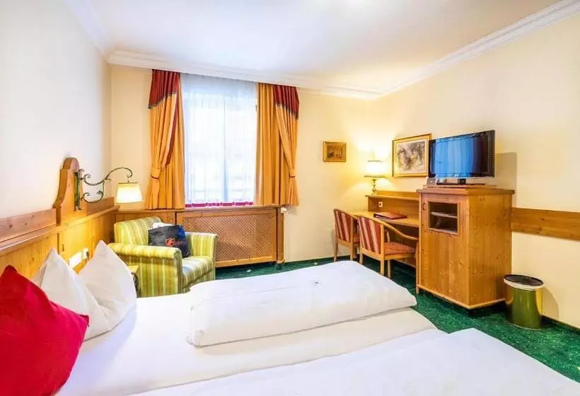 Отель Zum Schwarzen Bären