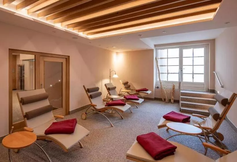 Отель Zum Schwarzen Bären