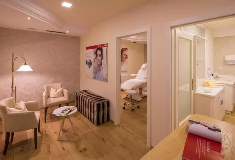 Отель Zum Schwarzen Bären