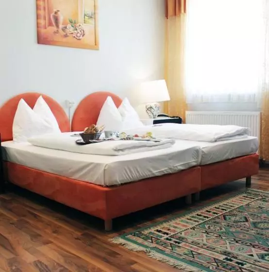 Stadthotel Restaurant Auerhahn