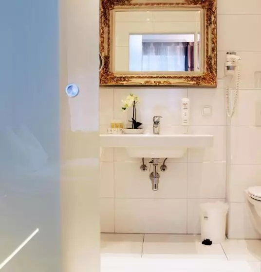 Stadthotel Restaurant Auerhahn