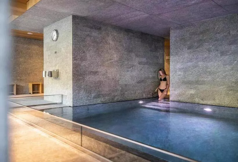 Superior Hotel Alpenhof