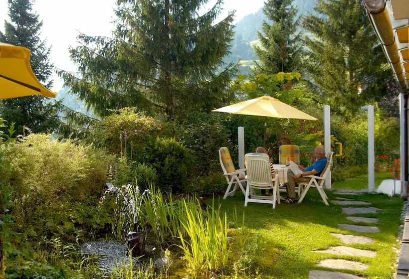 Wohlfühl & Genusshotel Felsenhof