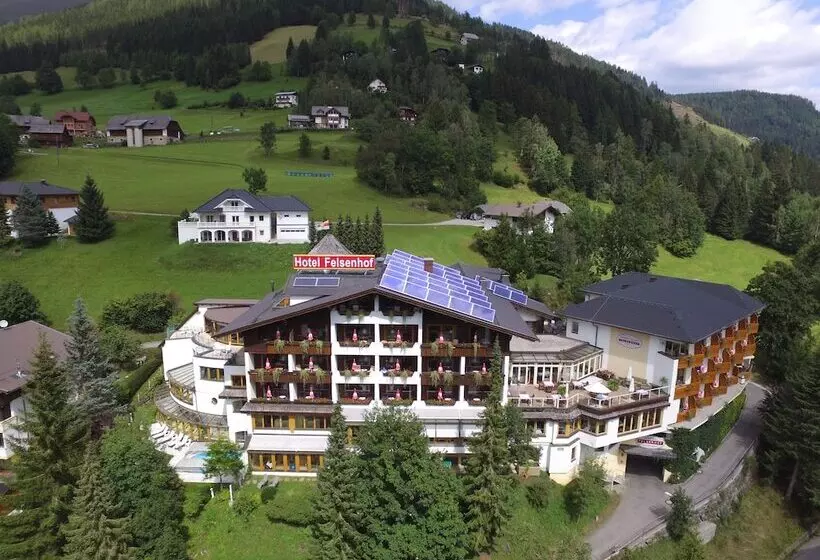 Wohlfühl & Genusshotel Felsenhof