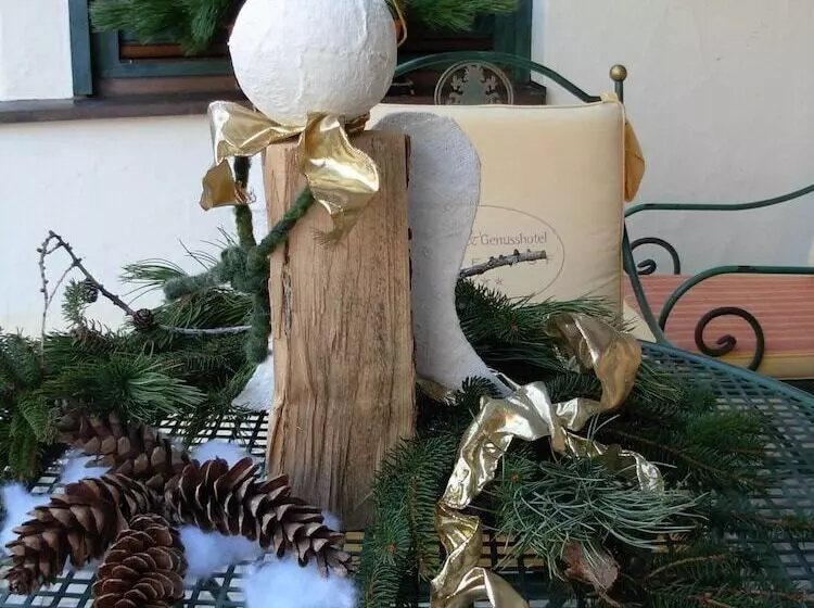 Wohlfühl & Genusshotel Felsenhof