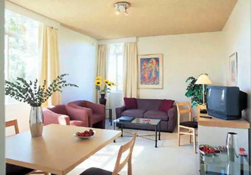 Apartments Plus Willoughby Road