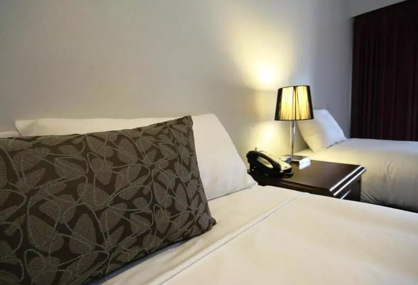 酒店 Bell Tower Inn