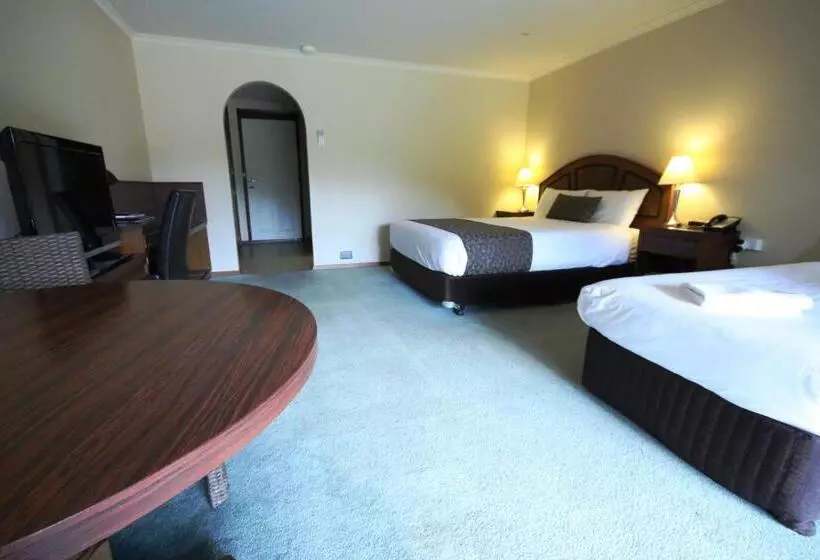 酒店 Bell Tower Inn