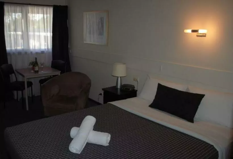 ホテル Budget On The Lake