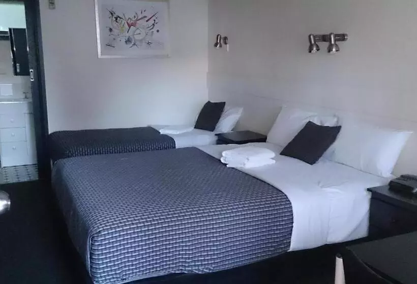 ホテル Budget On The Lake