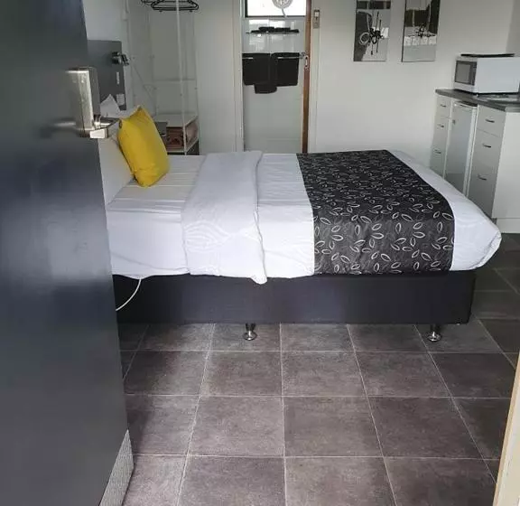 ホテル Budget On The Lake