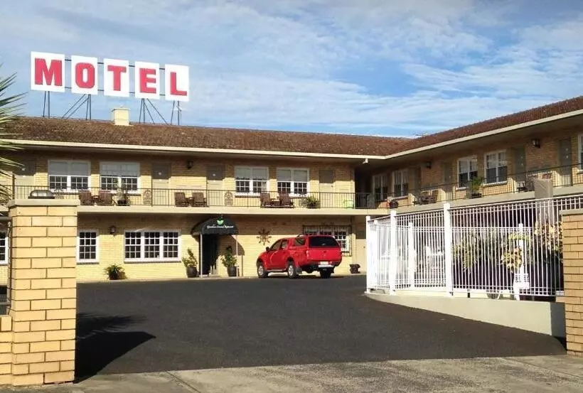 בית מלון כפרי Casino Motor Inn