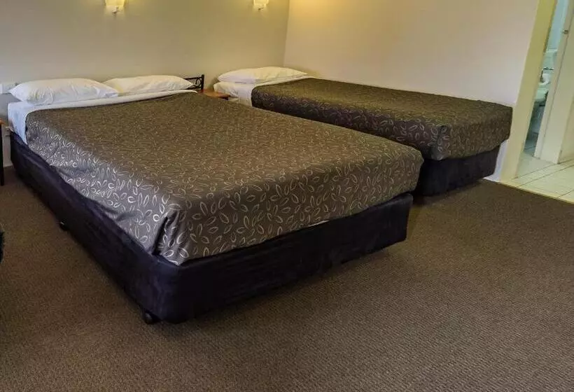 בית מלון כפרי Casino Motor Inn