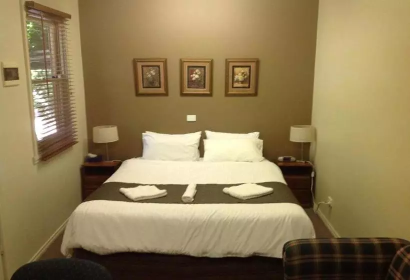 בית מלון כפרי Coach House Inn