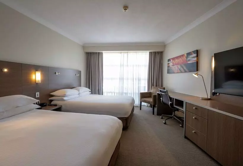 Doubletree By Hilton Hotel Cairns