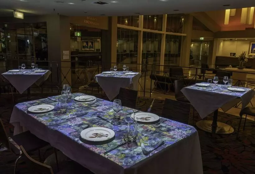 Doubletree By Hilton Hotel Cairns