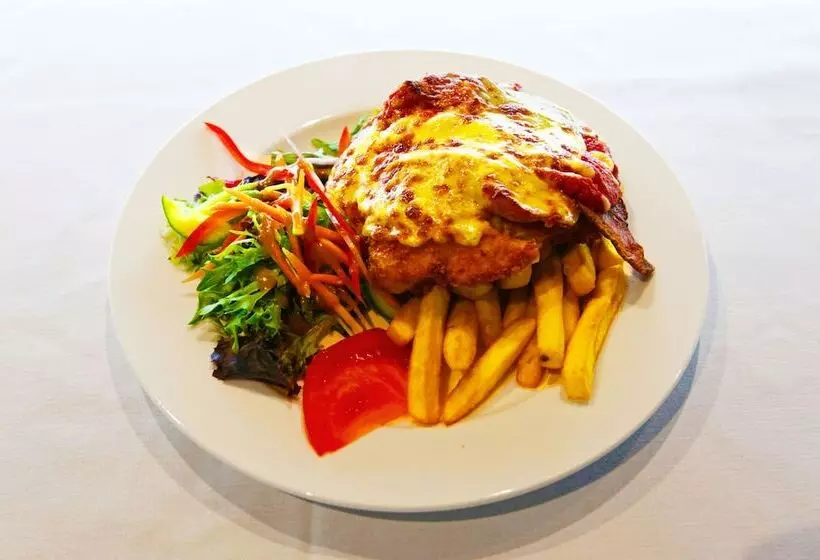 Hotel Mariners On The Waterfront