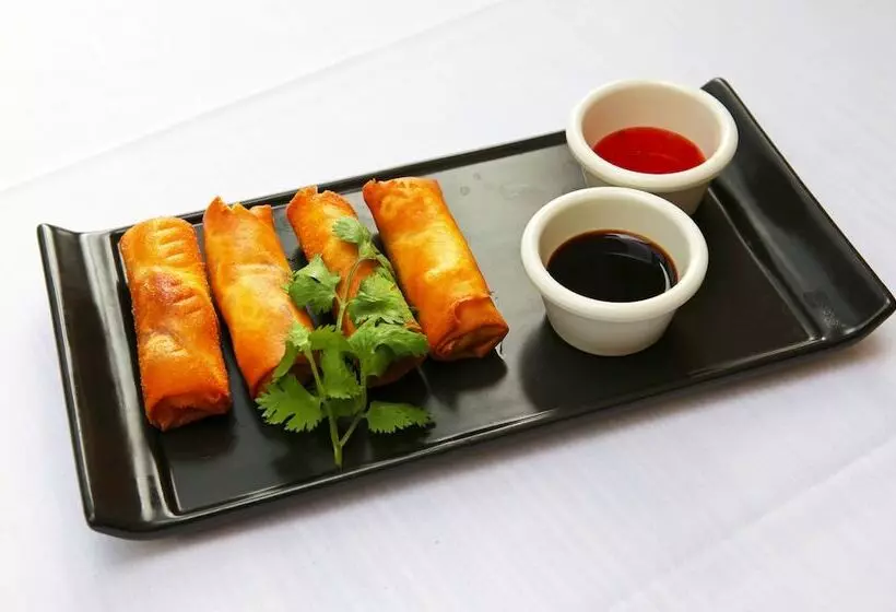 Hotel Mariners On The Waterfront