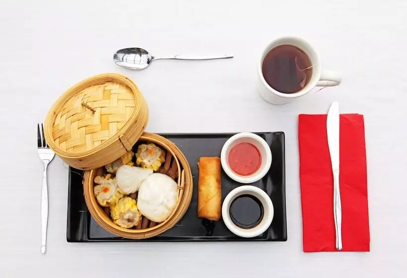 Hotel Mariners On The Waterfront