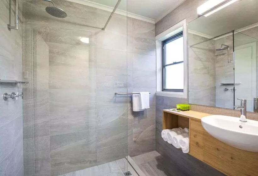 酒店 Nightcap At Riverside