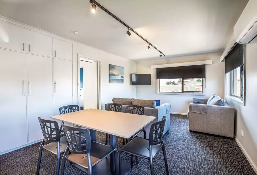 酒店 Nightcap At Riverside