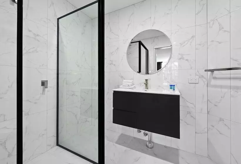 Отель Palm Court Motor Inn