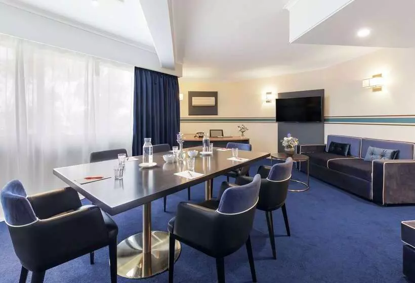 Otel Ramada Diplomat Canberra