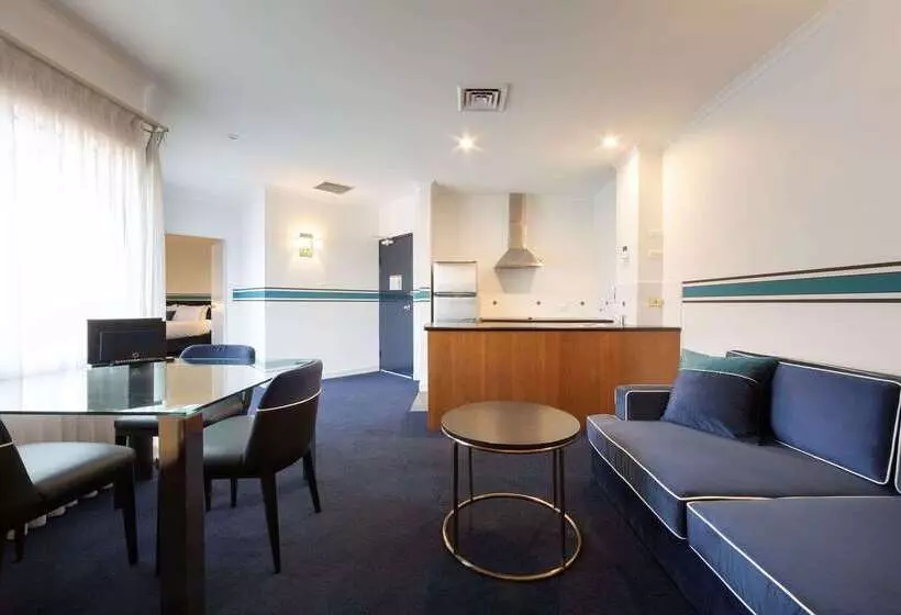 Otel Ramada Diplomat Canberra