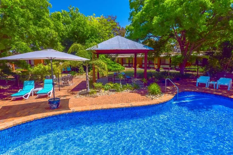 Отель River Country Inn