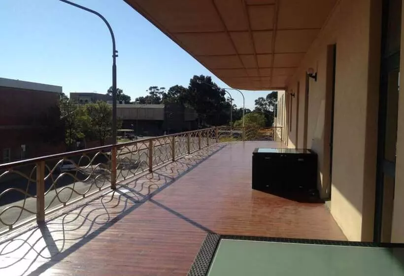 בית מלון כפרי Royal Exchange