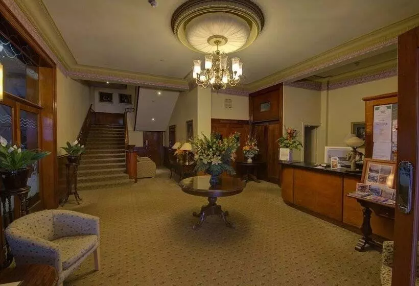 בית מלון כפרי Royal Exchange