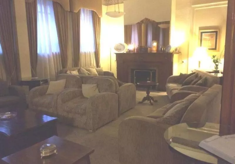 בית מלון כפרי Royal Exchange