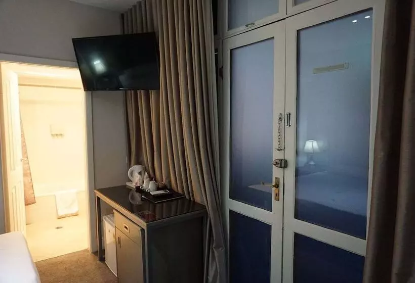 Hotel Savoy Double Bay