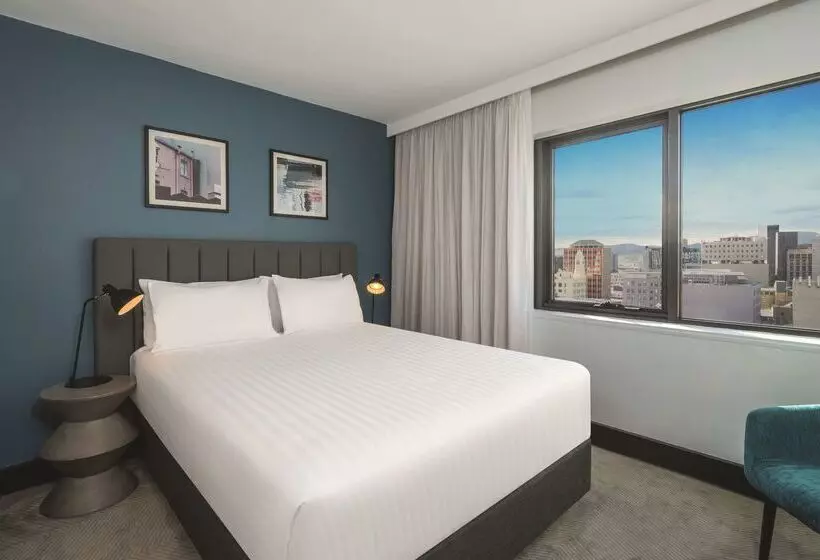 Travelodge Hotel Hobart