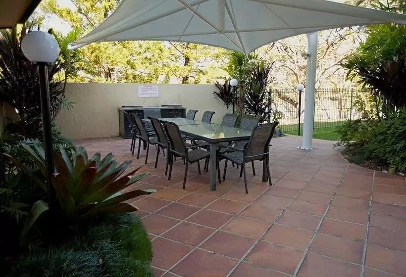 Kirribilli Riverfront Apartments