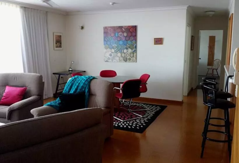 Kirribilli Riverfront Apartments