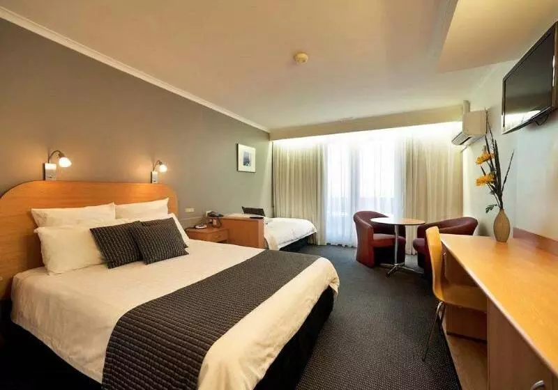 Мотель Beachfront Voyager Motor Inn