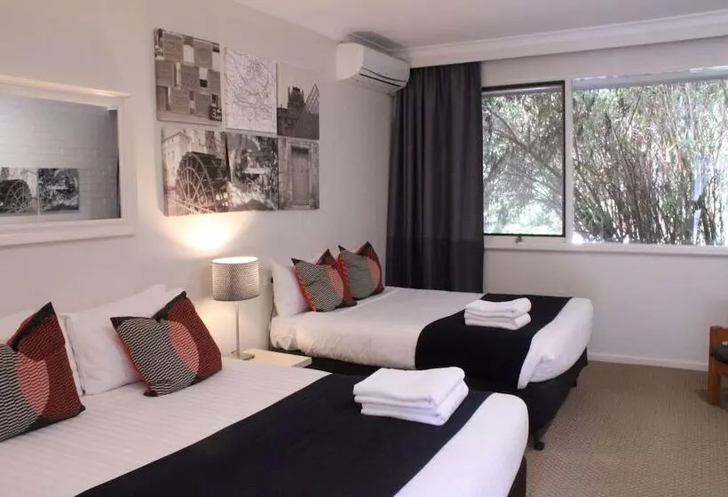 فندق على الطريق Prom Country Lodge