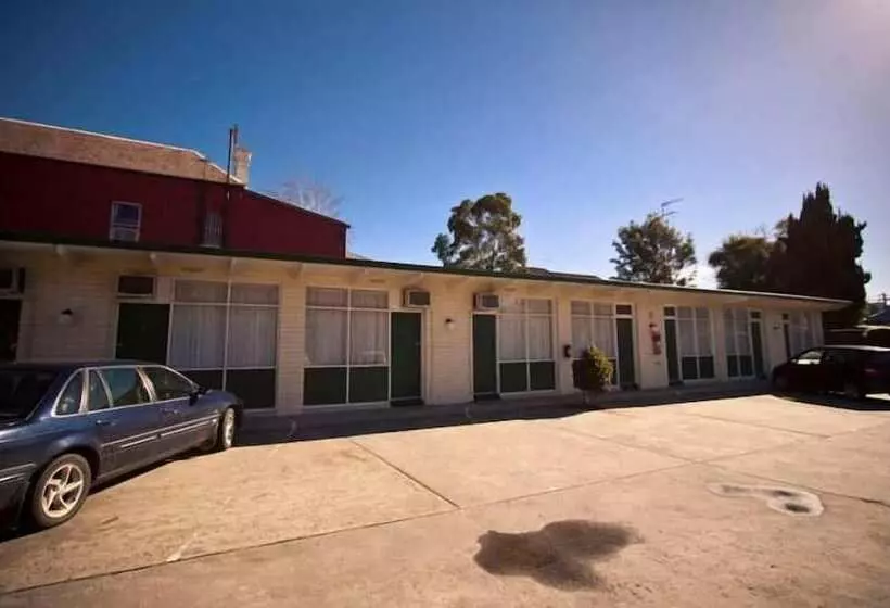 Parkville Motel